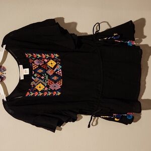 ❤️ LOVE STITCH EMBROIDERED BOHO TOP, SMALL